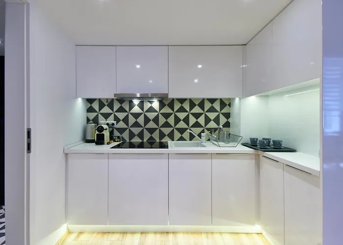 Petit Astoria - The Design
