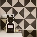Petit Astoria - The Design *