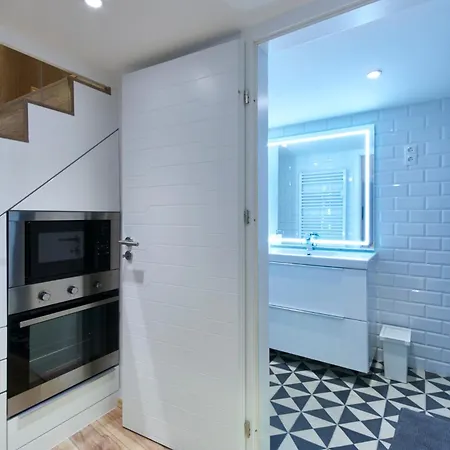 Petit Astoria - The Design