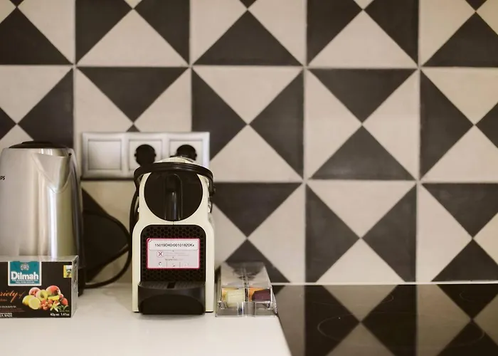 Petit Astoria - The Design *