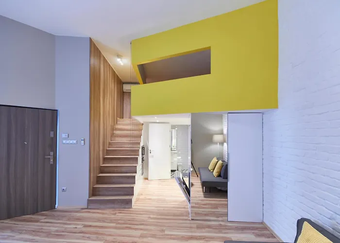 Petit Astoria - The Design *